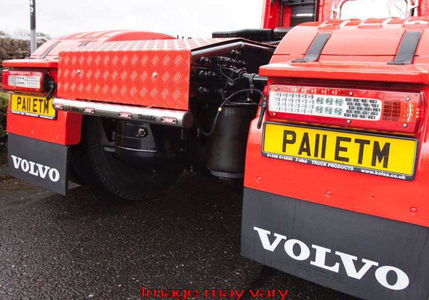 ChassisBar Aluminum Volvo FM/FH Versie - 2 Red LED & 1 Remlicht