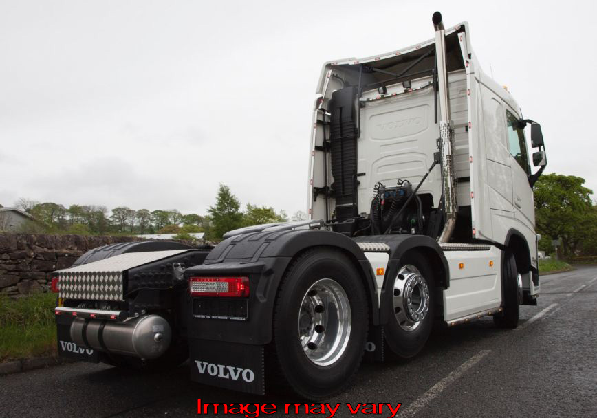 ChassisBar St. Steel - Volvo FH 2/3/4(4x2 /6x2) - Battery Rear Chassis - 4 Red LED