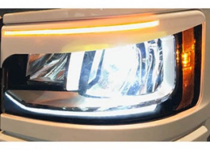 Headlight spoiler (L+R) Scania NextGen with daytime running light cutout